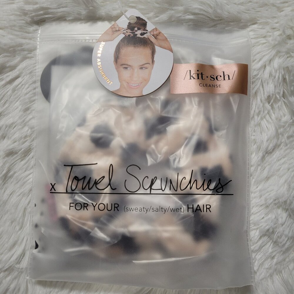Kitsch Towel Scrunchie